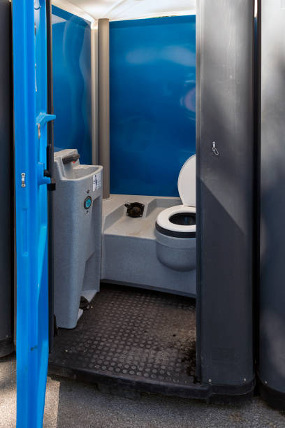 Best Portable toilet rental cost  in Loveland, CO