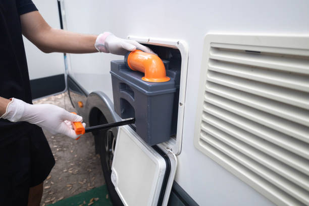 Best Portable bathroom rental  in Loveland, CO