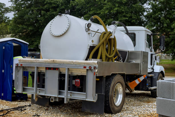 Best Portable toilet rental cost  in Loveland, CO